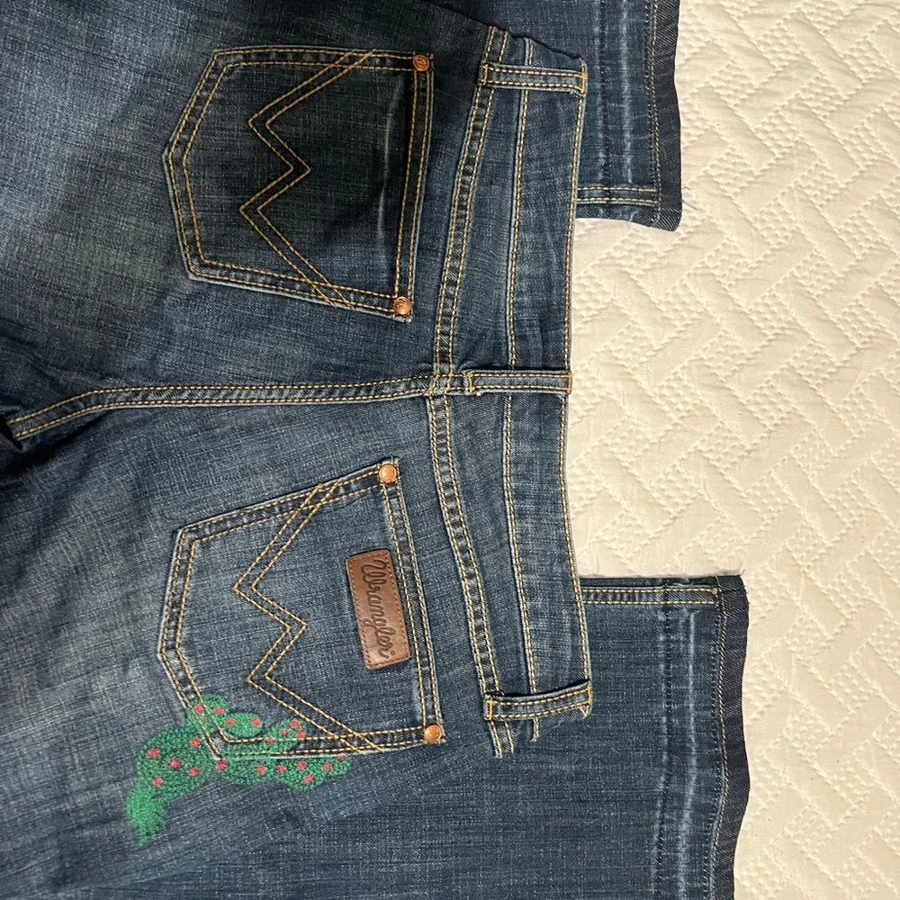 Wrangler Bootcut - Picture 3 of 3